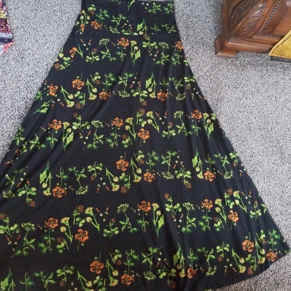 Lularoe skirt - Picture 2 of 2